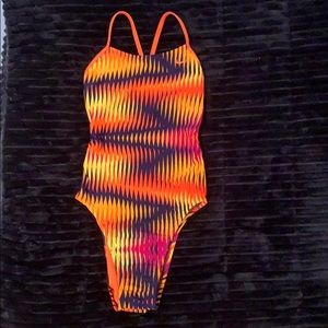 Nike Swim Polyester Cut-Out Tank Swimsuit